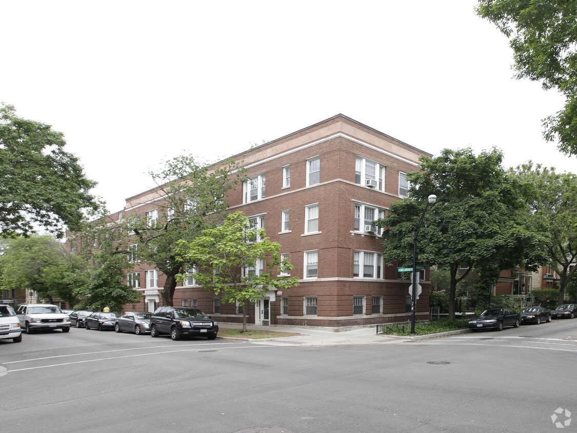 Primary Photo - 500 W Belden Ave