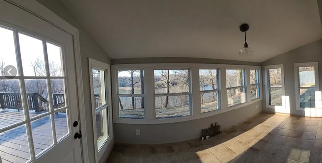 Building Photo - 192 Enchanted Dr