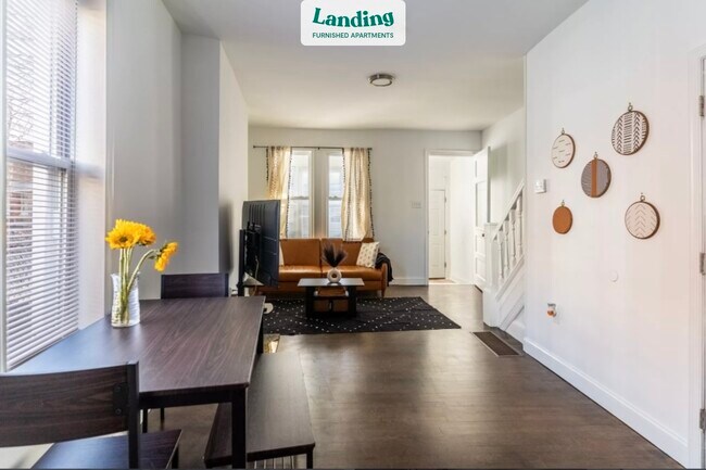 Foto del edificio - 6139 Larchwood Ave