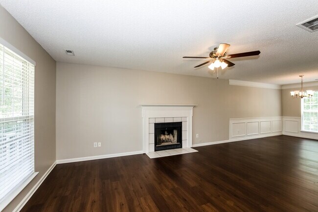 Foto del edificio - 2944 Brooknell Ct NW