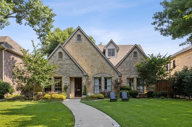 Foto principal - 2704 Amherst Ave