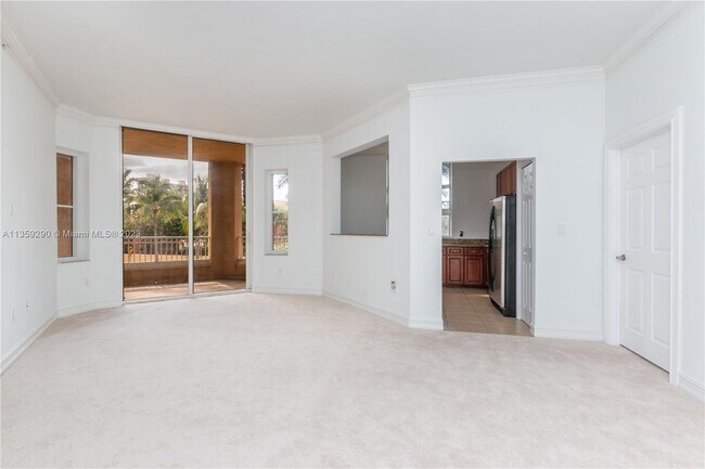 Foto del edificio - 3001 NE 185th St