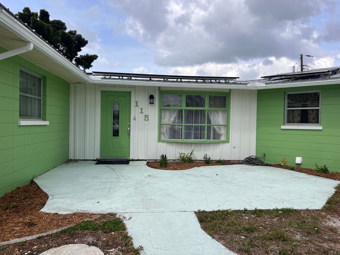 Primary Photo - 3BR/2BA Single Family Home in South Venice