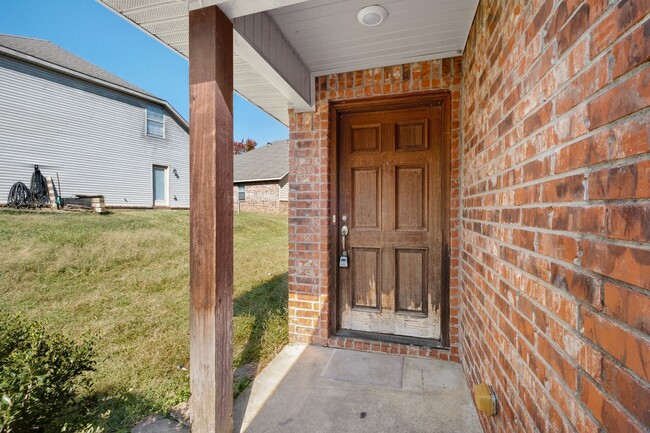 Foto del edificio - Updated Duplex in a perfect location!