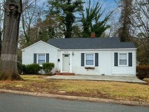 Building Photo - 3030 Marlowe Ave