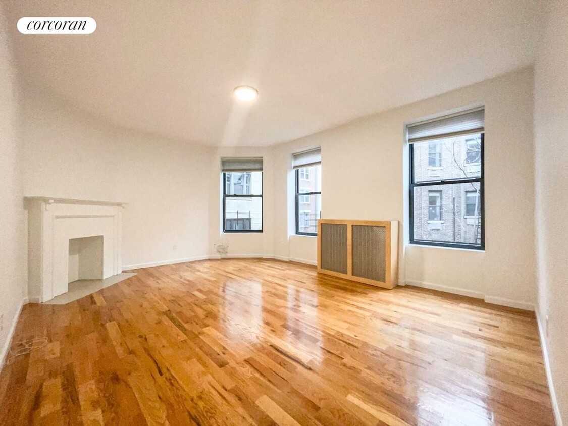 Foto principal - 233 W 83rd St