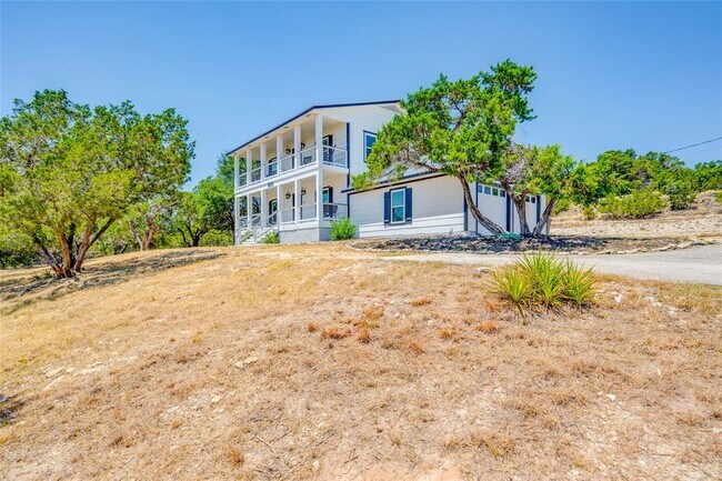 Foto del edificio - 1805 Spring Valley Dr