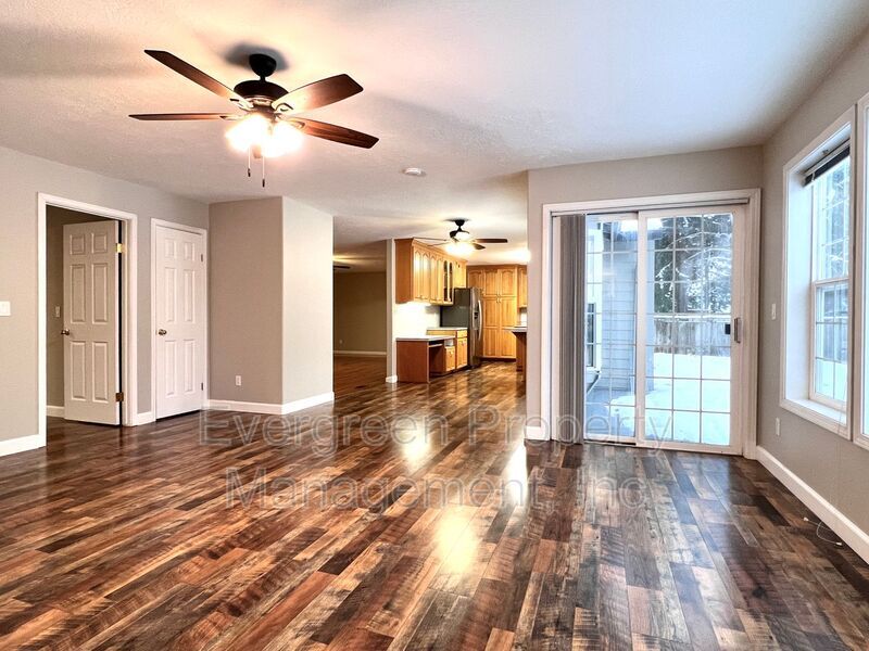 32911 SE Darrow Rd, Estacada, OR 97023 House for Rent in Estacada, OR