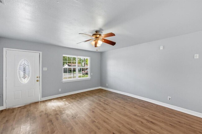 Foto del edificio - 6214 Club Terrace