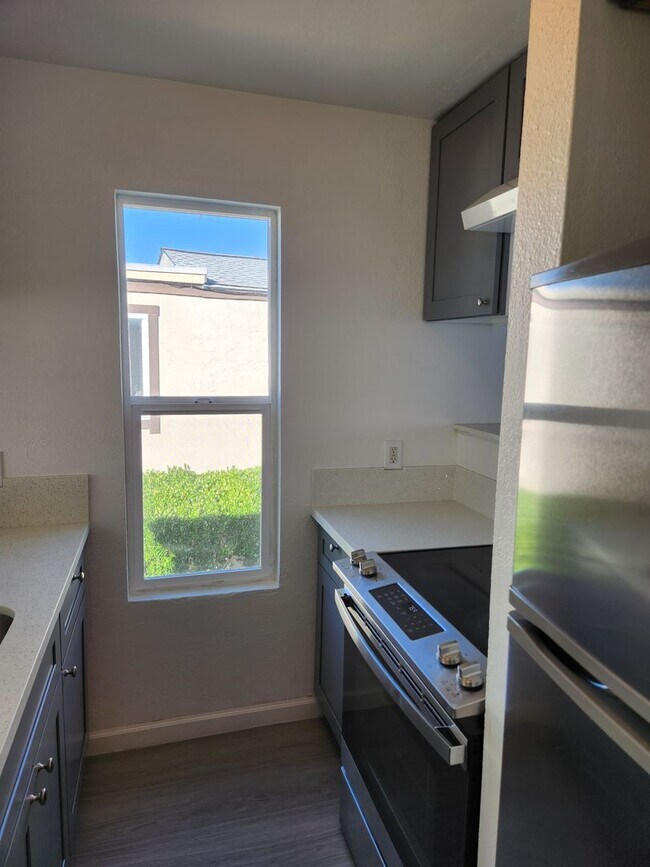 Foto del edificio - 775 Benicia Dr