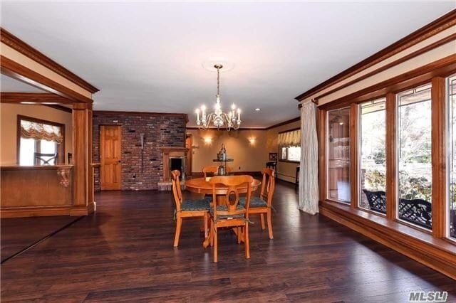 Building Photo - 19 Timberline Dr