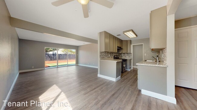 Building Photo - 5 br, 3 bath House - 42290 Blacow Rd
