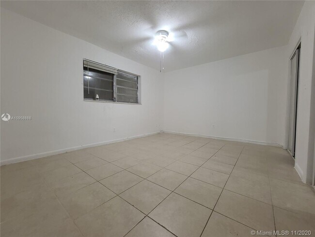 Building Photo - 3265 Griffin Rd