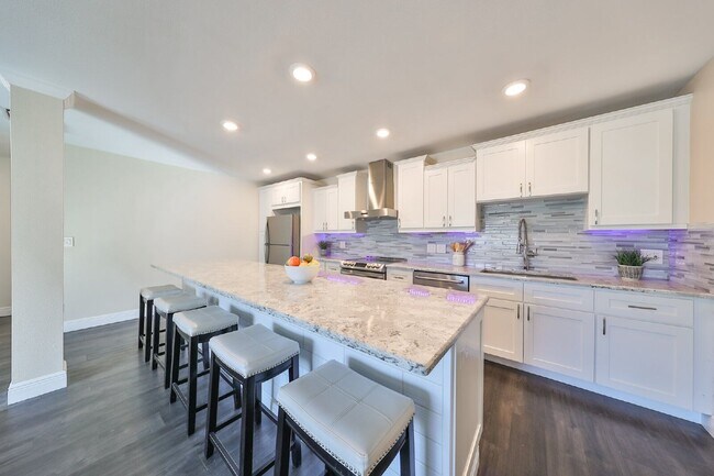 Foto del edificio - 3210 39th St S