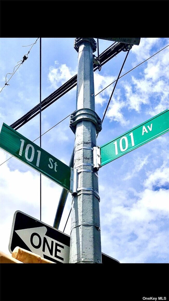 Foto del edificio - 101-01 101st Ave