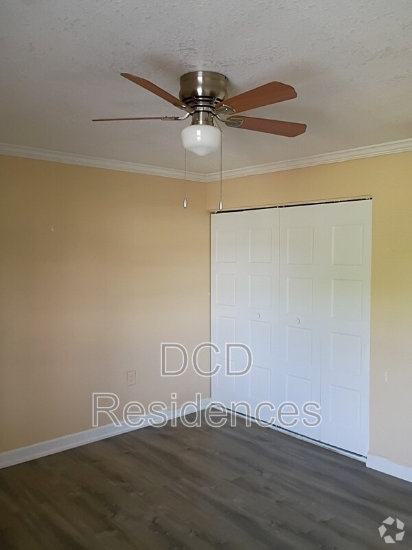 Building Photo - 1017 Griffin Rd