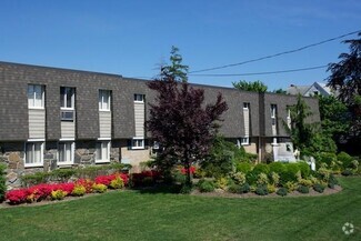 Building Photo - 25 N Clinton Ave