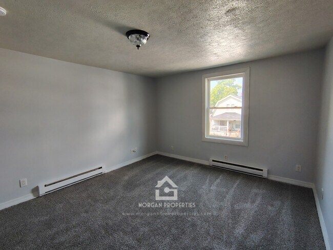 Building Photo - 1218 S 18th St