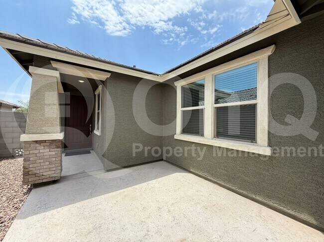 Foto del edificio - 15125 W Portland St