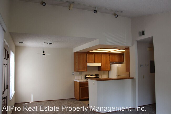 Building Photo - 2 br, 2 bath House - 38751 Huntington Circle