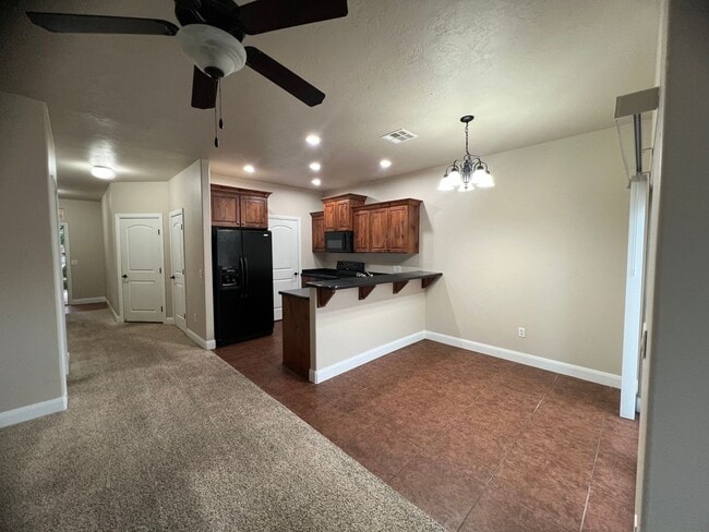 Building Photo - Newly Updated Townhome in Cedar Crossing
