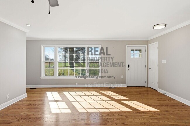 Foto del edificio - 1246 S Russell St