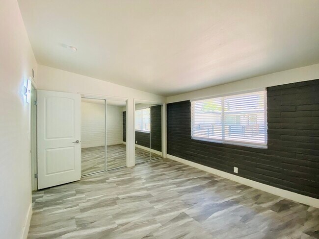 Building Photo - 1/2 Off First Full Month's Rent Move In Special! Spacious design meets modern living in this priv...