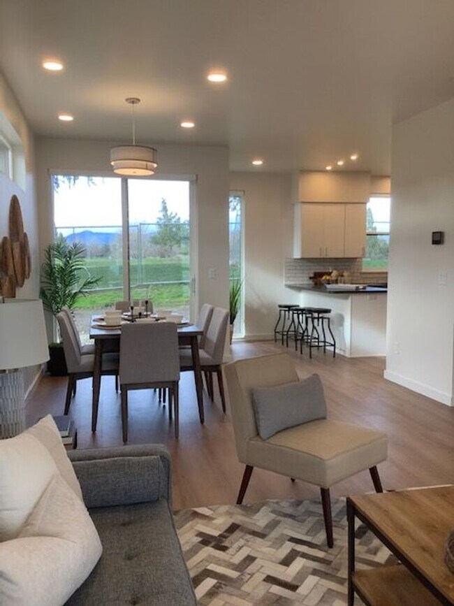 Foto del edificio - 1504 Myers Ln