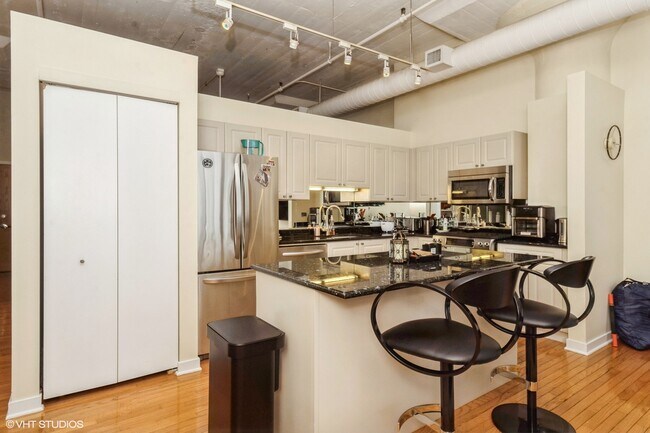 Foto del edificio - 333 W Hubbard St