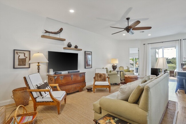 Building Photo - 2622 Country Golf Dr