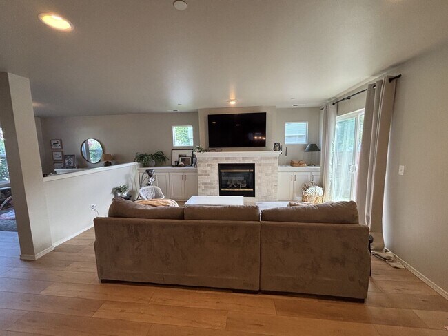Foto del edificio - Beautiful 4-bedroom Dupont home