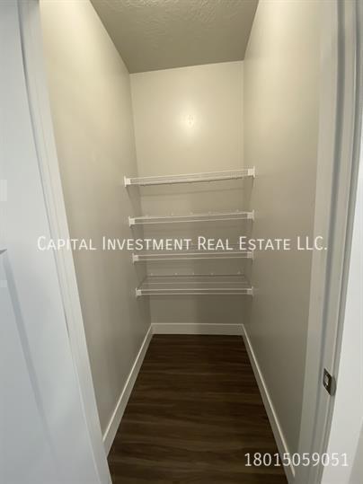 Foto del edificio - 14653 Astin Ln