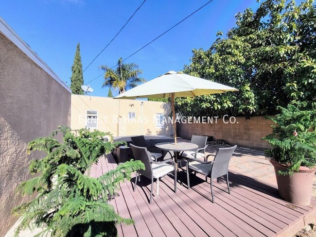 Building Photo - Wonderfully Charming 2 Bedroom Carson Home...