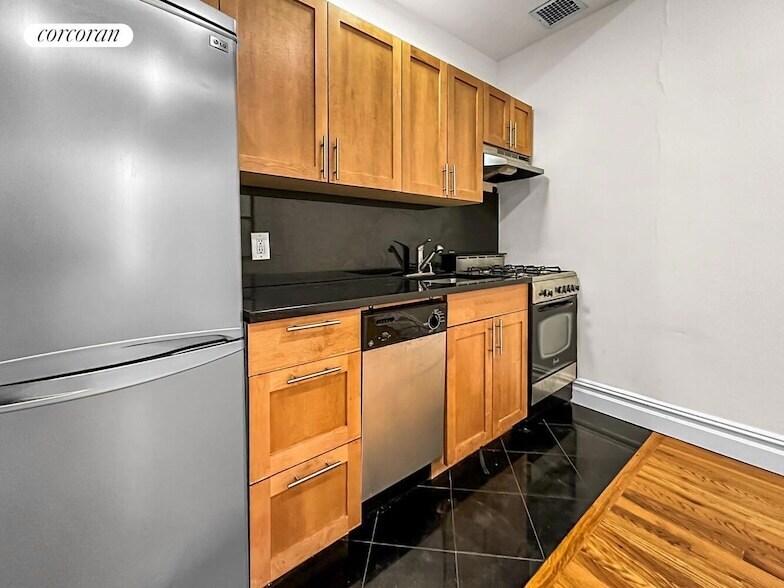Foto del edificio - 250 W 105th St