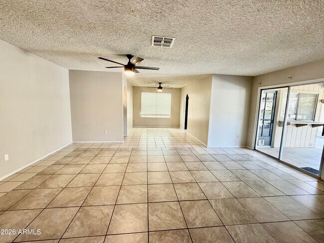 Building Photo - 4044 W Cholla St