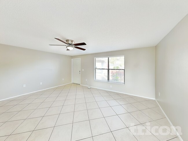 Foto del edificio - 6101 37th Ave W