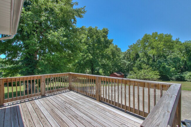 Building Photo - 3747 Westport Dr