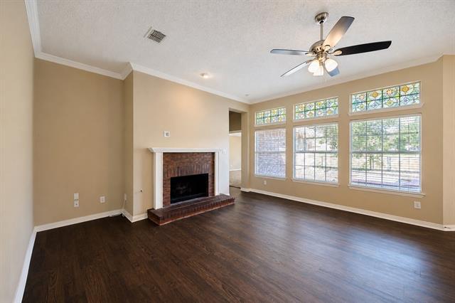Foto del edificio - 5605 Belle Chasse Ln