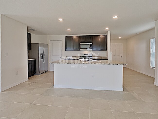 Building Photo - 10316 Flathead Dr