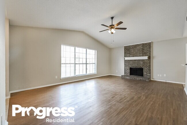 Building Photo - 1027 Meadow Run Dr