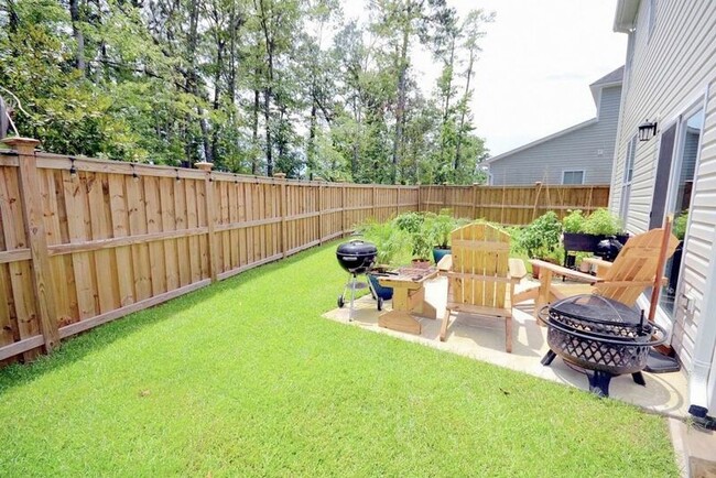 Building Photo - 3351 Kellerton Pl