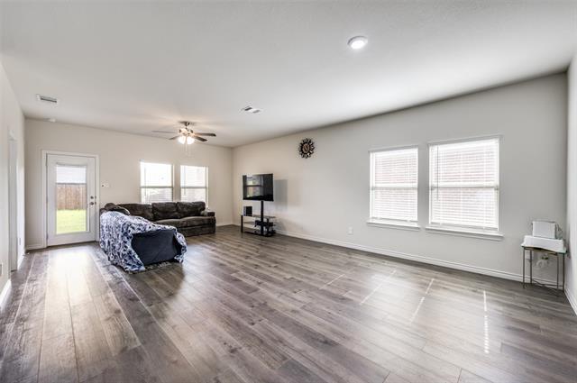 Foto del edificio - 9804 Cherrywood Wy