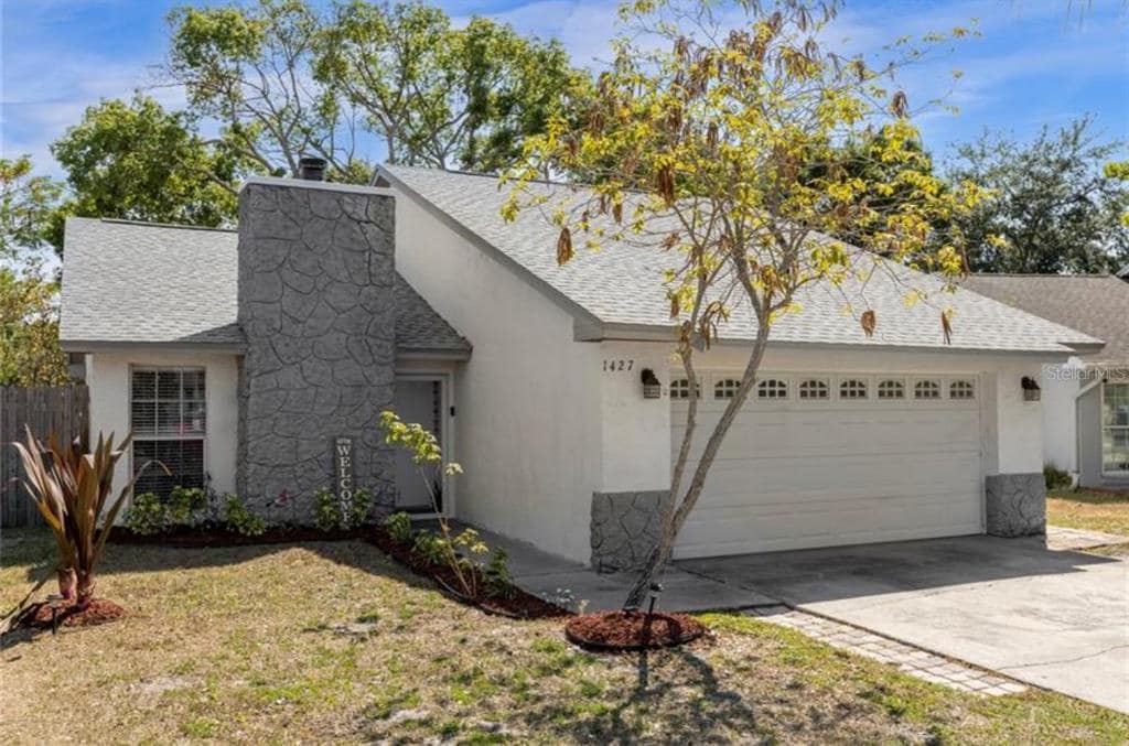 Primary Photo - 1427 La Paloma Cir