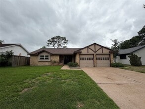 Building Photo - 7007 Pine Grove Dr
