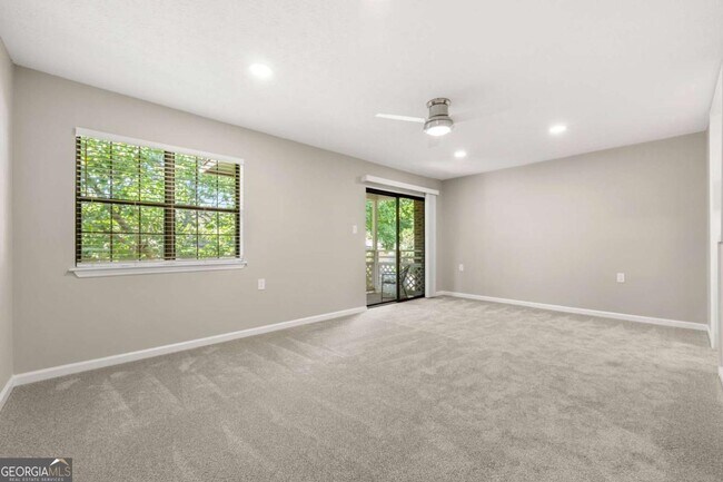Foto del edificio - 475 Mount Vernon Hwy NE