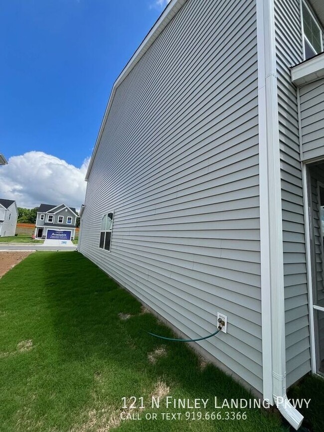 Building Photo - 121 S Finley Lndg Pkwy