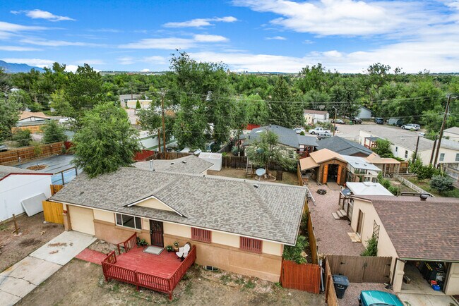 Building Photo - 1312 Maxwell St, Colorado Springs, CO 8090...