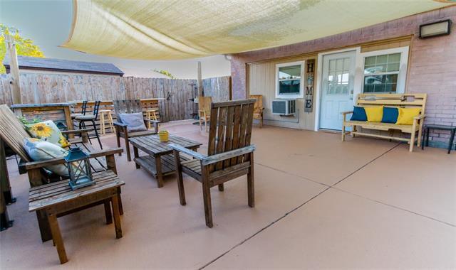 Foto del edificio - 1200 Canyon Ridge