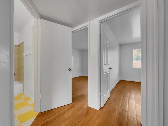 Foto del edificio - Central Phoenix 2/1 Ground Floor Super Clean.