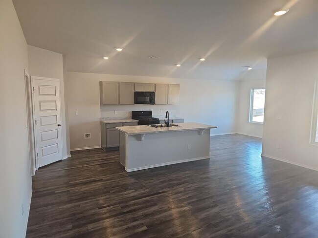 Foto del edificio - 6133 Bradford Pear Ln